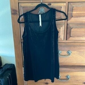 Hem & Thread Women’s Black Tank With Lace Back Size Small NWT